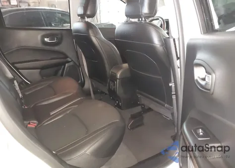 2021 Jeep Compass Limited 4X4 z USA, uszkodzony, nr VIN 3C4NJDCB7MT581416